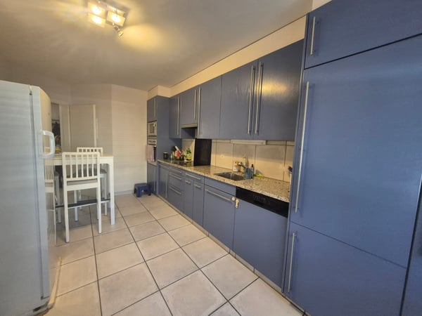 CENTRE-VILLE / MAGNIFIQUE APPARTEMENT 1.5 PCES 2