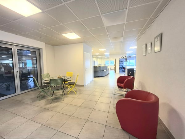 BUREAU A LOUER A SION 8