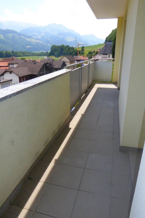 ENNEY / 1.5 pièces au 1er étage 7