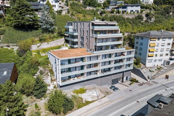 BEL APPARTEMENT 1.5PCES AVEC GRAND BALCON 1