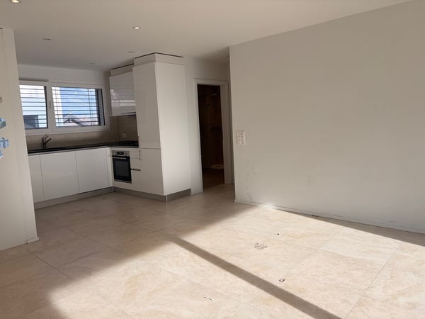 MAGNIFIQUE APPARTEMENT 1.5PCES AU REZ 4