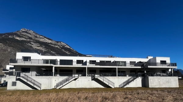 MAGNIFIQUE APPARTEMENT 1.5PCES AU REZ 3