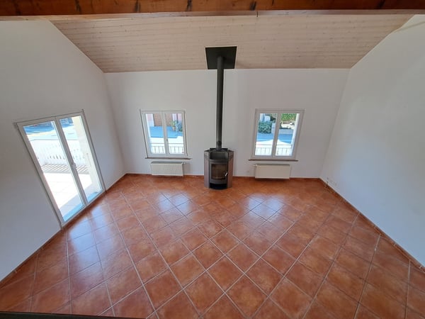 Lumineuse villa mitoyenne de 7.7p à louer au coeur d'Apples 2