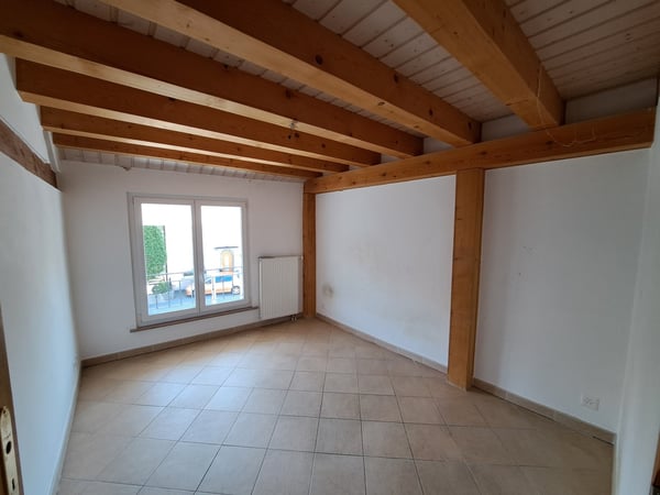 Lumineuse villa mitoyenne de 7.7p à louer au coeur d'Apples 7