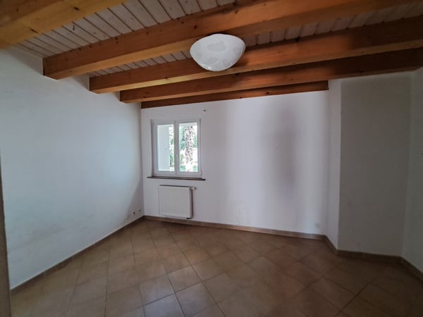 Lumineuse villa mitoyenne de 7.7p à louer au coeur d'Apples 8