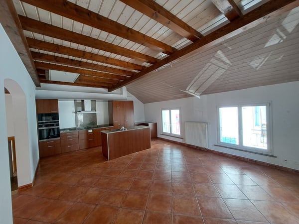 Lumineuse villa mitoyenne de 7.7p à louer au coeur d'Apples 4