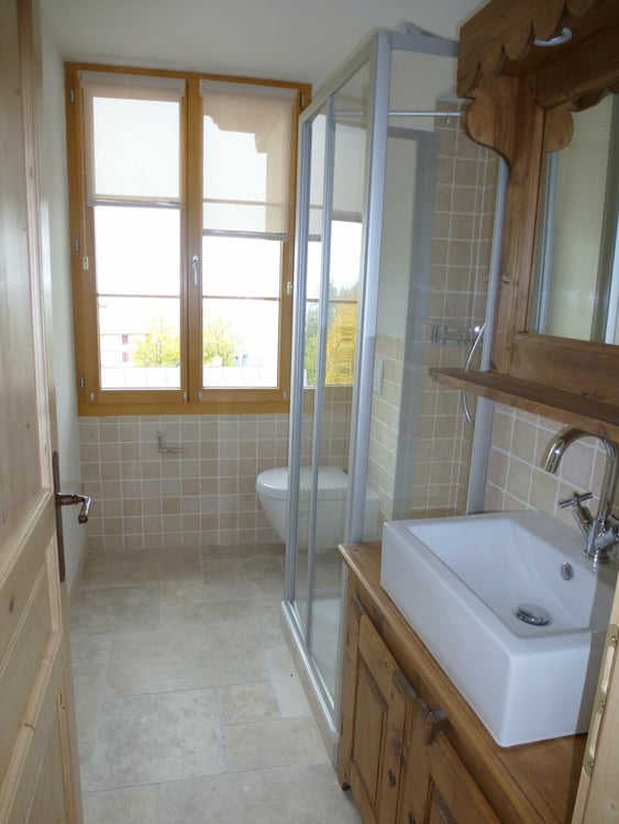 Appartement de 4.5 pièces meublé situé à 250 mètres des télécabines. 4