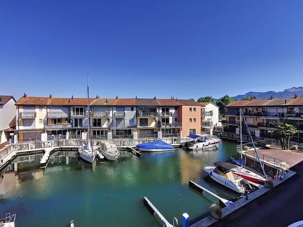 Magnifique appartement de 1.5 pièces + mezzanine à La Marina 1