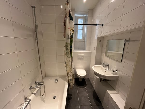 À louer Appartement de 2 pièces au 1er étage 7