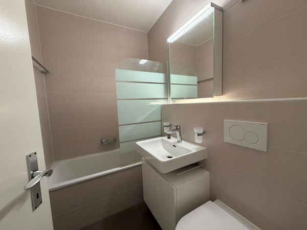 Charmant appartement de 5 pièces au rez à Pully 5