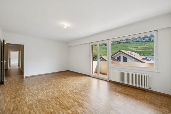 Appartement de 3 pièces entièrement rénové à Clarens 2