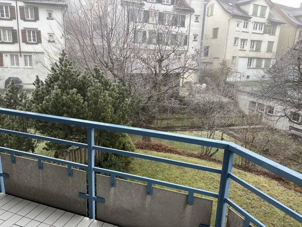 Moderne Wohnung mit grossem Sitzplatz 9