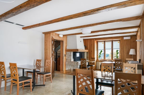 L'Auberge du Chasseur – Café-Restaurant à reprendre à Fenin 9