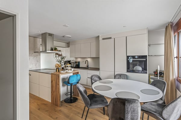 Familienglück mit Garten & Pool - modernisiertes, 2.5-Zimmer-Reihenhaus 8