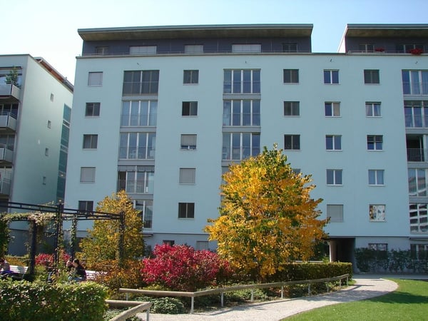 Schöne 5.5-Zimmerwohnung an TOP-LAGE 1