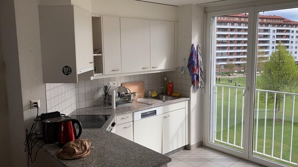 Schöne 5.5-Zimmerwohnung an TOP-LAGE 2
