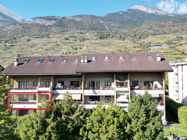 Appartement 1.5 pièces lumineux traversant rénové à Vétroz 1