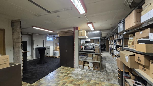 Locaux commerciaux avec vitrines 427m2 à Conthey 7