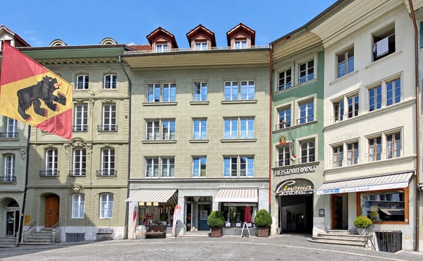 Ganz Obe, ganz Bsungerig u mit freiem Blick uf d Flüe 14
