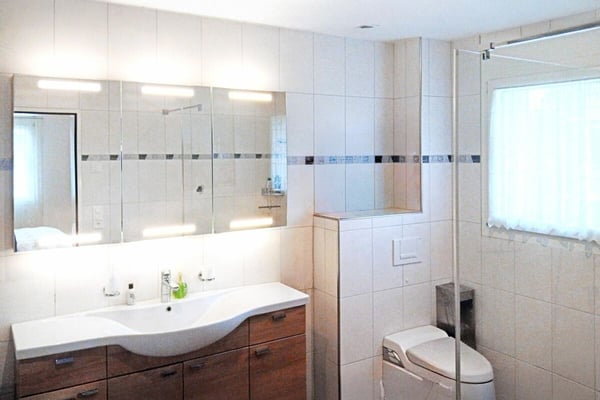 Helle 4.5-Zimmer-Wohnung mit Südbalkon, Bergsicht und naturnahem Wohngefühl 6