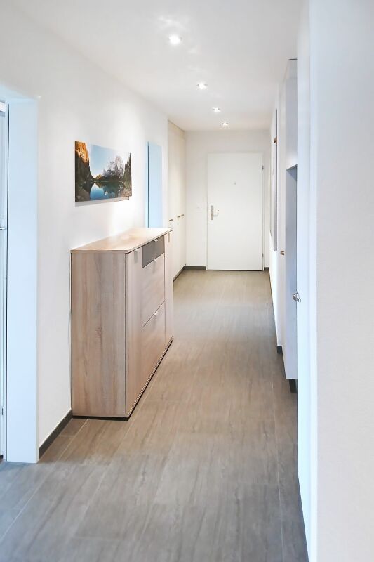 Helle 4.5-Zimmer-Wohnung mit Südbalkon, Bergsicht und naturnahem Wohngefühl