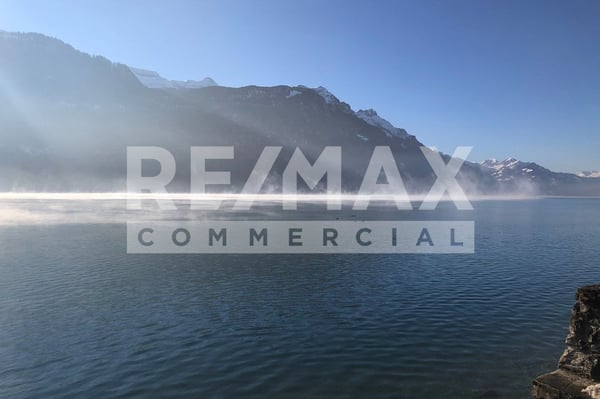 Grosszügiges Geschäftslokal an bester Frequenzlage in Brienz zu verkaufen 4