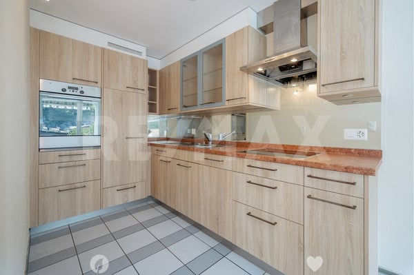 Gepflegte 2.5-Zimmer-Wohnung mit Balkon und Aussenparkplatz (Erstwohnsitz) 7