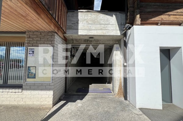192 m2 Lagerraum mit Büro und PW-Einfahrt in Brienz zu vermieten 10