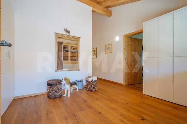 Neuwertiges 5.5-Zimmer-Chalet mit wunderschönem Garten in Hofstetten bei Brienz (Erstwohnsitz) 4