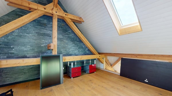 Bauernhaus mit modernem (Gewerbe-)Anbau 9