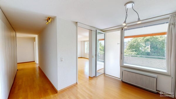 5.5-ZIMMER-WOHNUNG MIT AUSSICHT INS GRÜNE 7