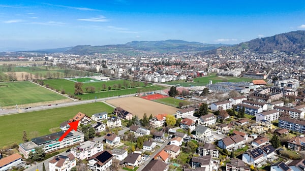 Grosszügig, 6.5 Zimmer, Top-Aussicht, perfekte Lage und 3 Balkone 4