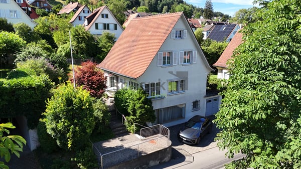 Einfamilienhaus mit viel Charme und Garten 2