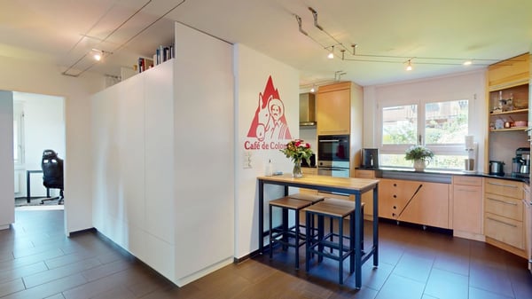 Grosszügige 4.5 Zimmer Wohnung mit 2 EHP 7