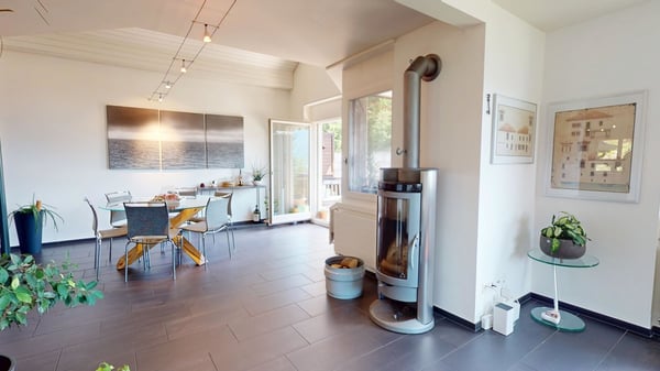 Grosszügige 4.5 Zimmer Wohnung mit 2 EHP 10