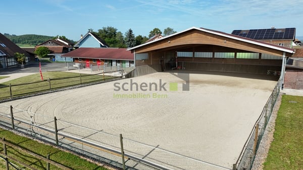 Sehr grosszügiges Haus für Pferdeliebhaber 6