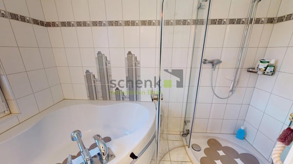 Sehr grosszügiges Haus für Pferdeliebhaber 12