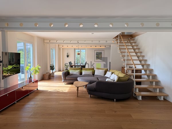 5.5-ZIMMER-EINFAMILIENHAUS MIT BEHEIZTEM WINTERGARTEN UND GARTENIDYLL 2