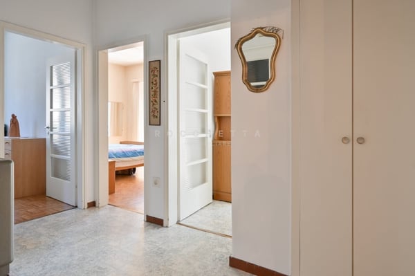 Casa bifamiliare nel Nucleo con grande potenziale 11