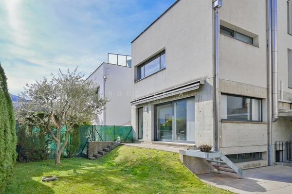 Moderna e raffinata Villa unifamiliare in posizione ricercata 2