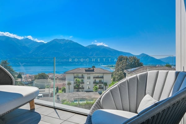 Esclusiva oasi di tranquillità con vista a pochi minuti dal centro 1