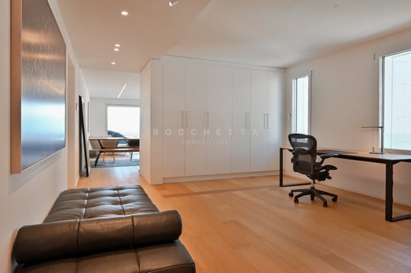 Esclusiva oasi di tranquillità con vista a pochi minuti dal centro 10