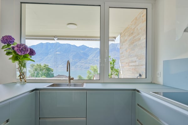 Elegante e prestigioso appartamento a due passi dal Lungolago 5