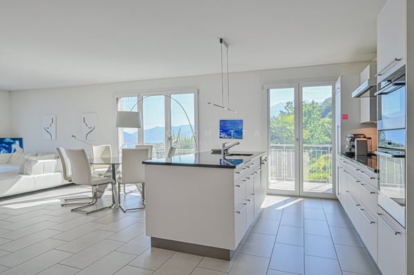 Bellissimo attico con spettacolare vista panoramica sul Lago Maggiore 7