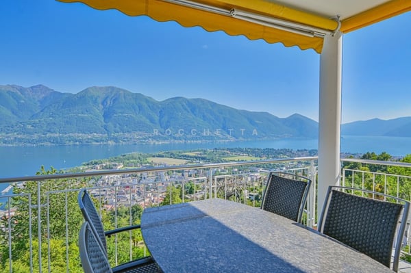 Bellissimo attico con spettacolare vista panoramica sul Lago Maggiore 4