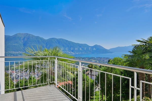 Bellissimo attico con spettacolare vista panoramica sul Lago Maggiore 11