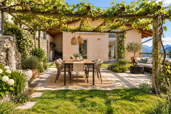 Casa unifamilare con tanto sole e fantastica vista nel verde 2