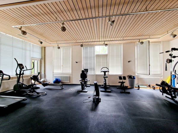 Fabuleux appartement en terrasse et jardin, piscine, fitness et tennis 10