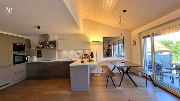 Duplex Melodie, idéalement situé à Gingins, à seulement 5 minutes de Nyon 2