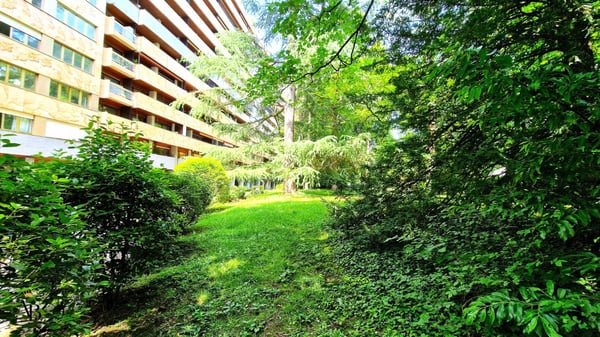 Elégant Appartement vue lac, résidence de luxe avec piscine intérieure & jacuzzi 10